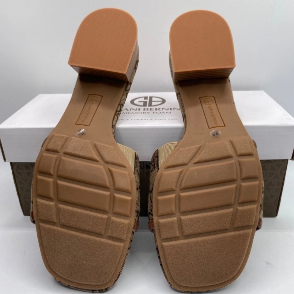 Giani Bernini Hylttonf Memory Foam Brown Logo Slide Sandals 9.5M NWB - Picture 4 of 6